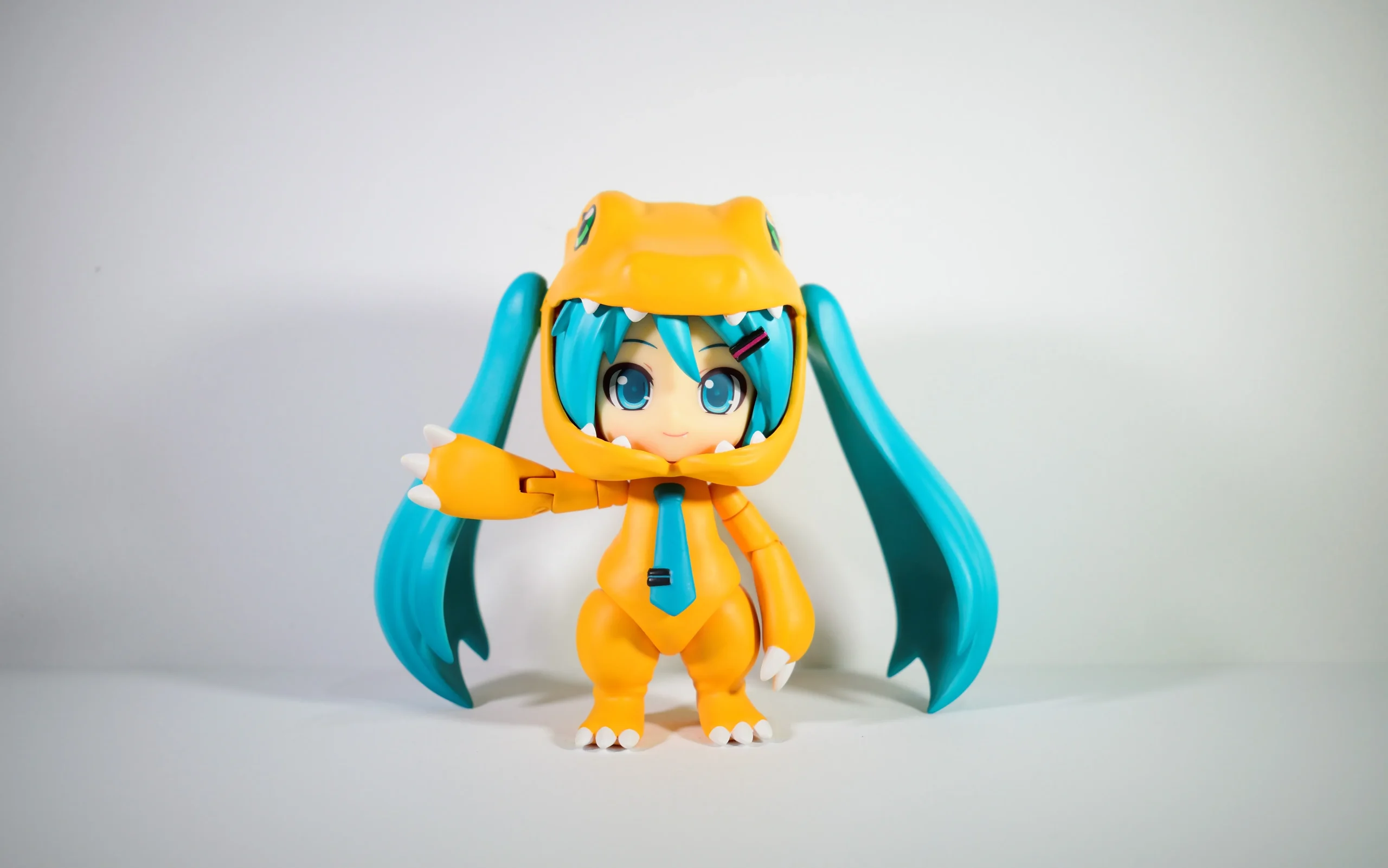 恐竜着ぐるみ 初音ミク